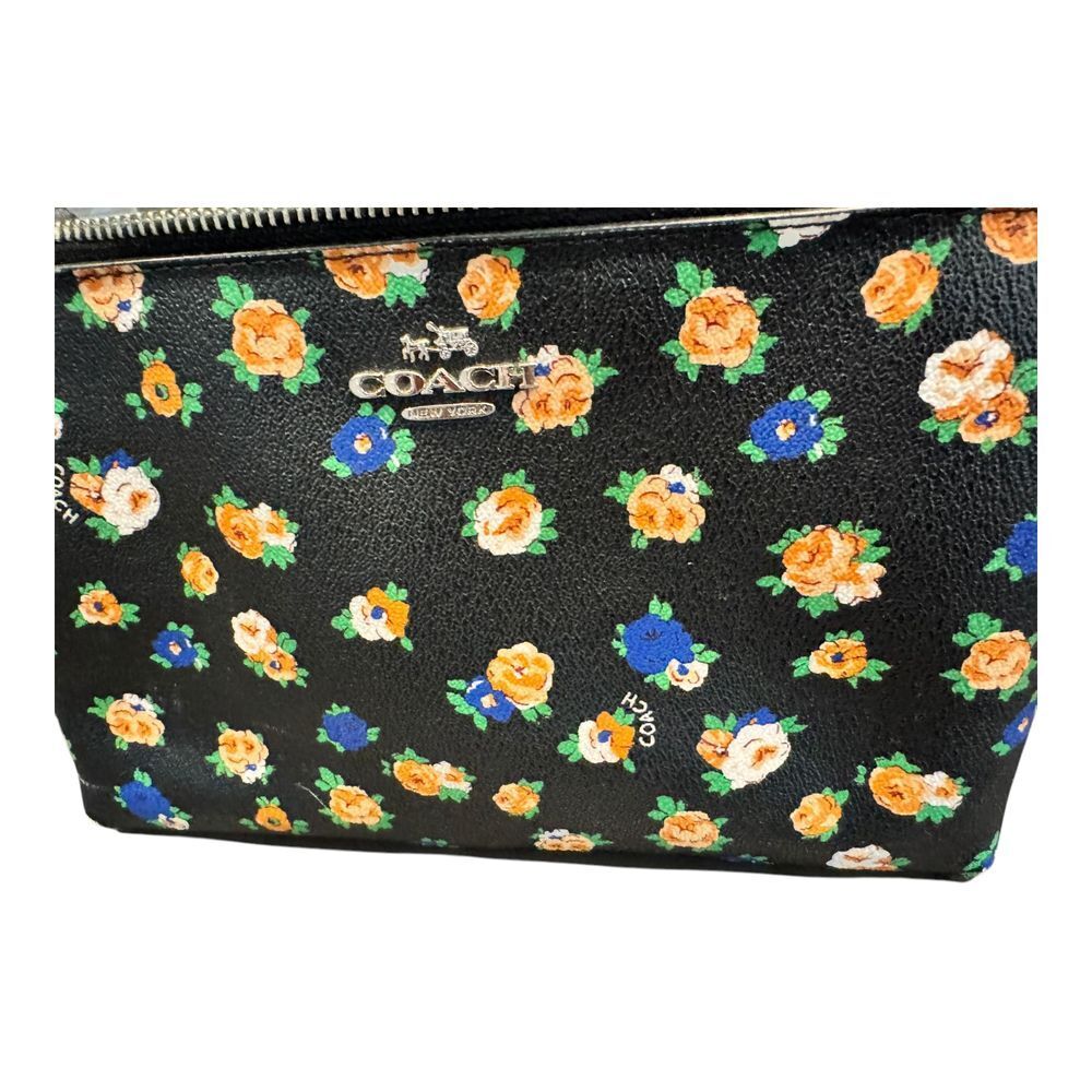 Coach Lyla‎ Tea Rose Floral Double Zip Crossbody in Coated Canvas - Picture 2 of 9